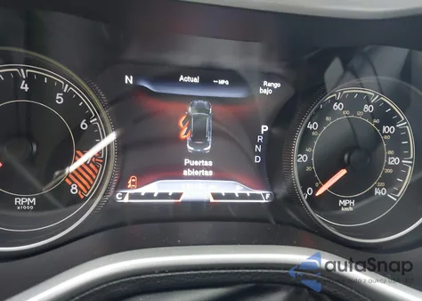 2014 Jeep Cherokee Trailhawk из США, поврежденный, VIN 1C4PJMBS6EW111562